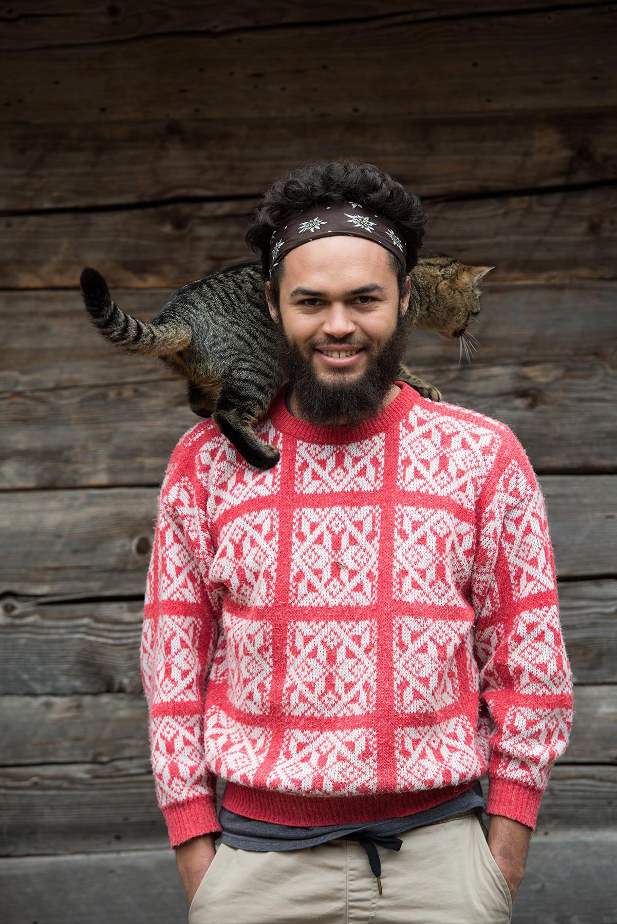 portrait of man and cat pqbszax.jpg